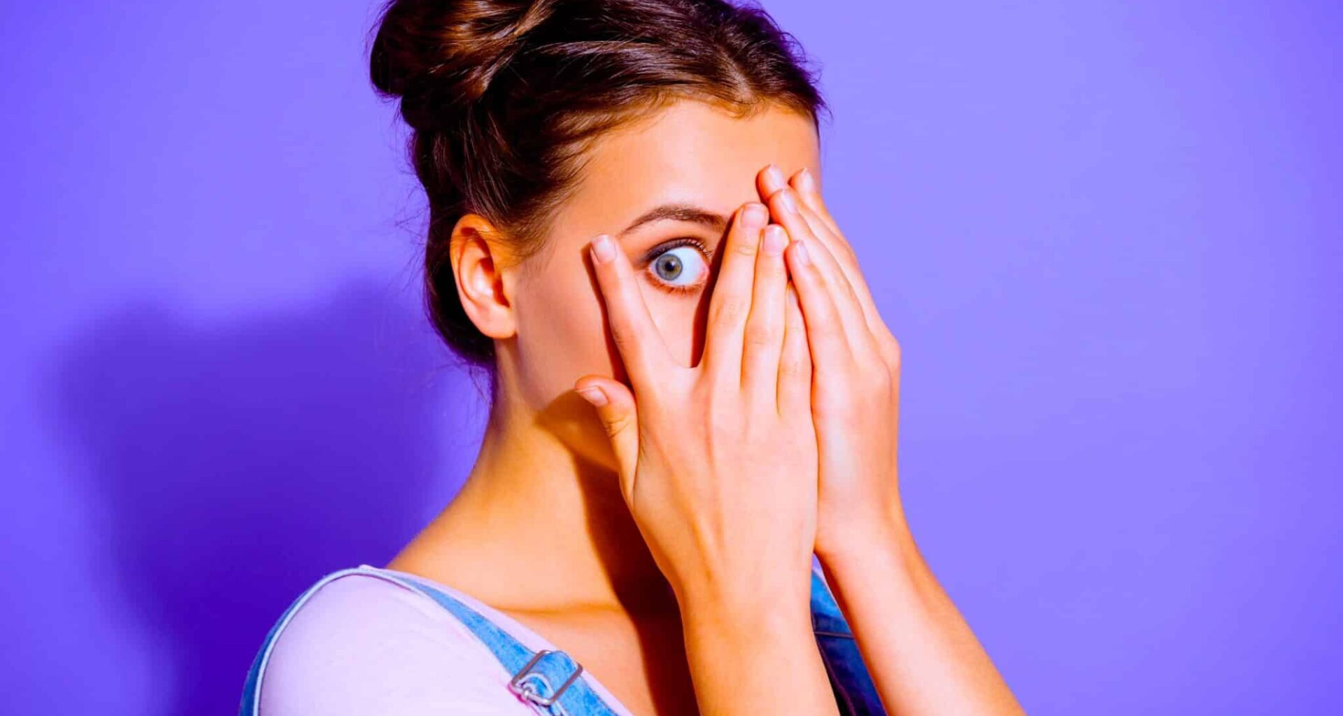 Voici pourquoi vous vous sentez parfois observé… même quand il n’y a personne (non, vous n'êtes pas fou)