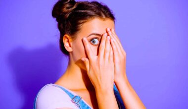 Voici pourquoi vous vous sentez parfois observé… même quand il n’y a personne (non, vous n'êtes pas fou)