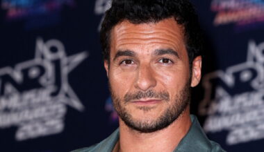 "Il est actuellement aux urgences" : Amir annule son concert à Grenoble à la dernière minute après l'hospitalisation de son guitariste