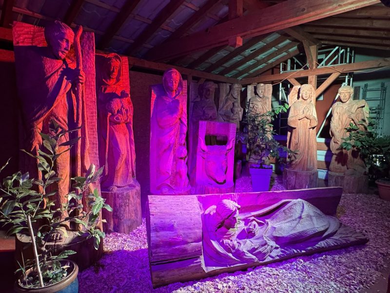 crèche artisans + Association des commerçants de la rue des Frères et de la place Saint-Étienne