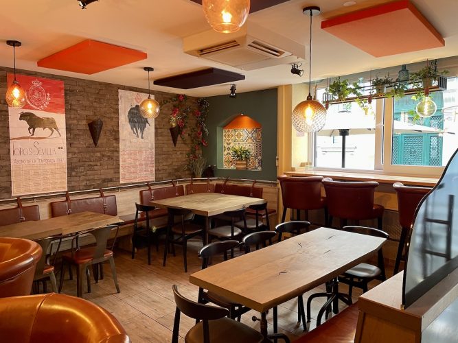 Pan y vino terrasse restaurant espagnol tapas