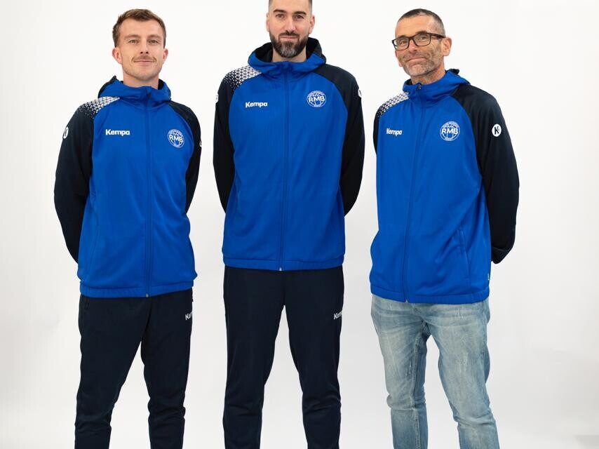 Mattéo Portello (coach U18), Kévin (coach Espoirs) et David Dubosc encadrent les jeunes du centre de formation.