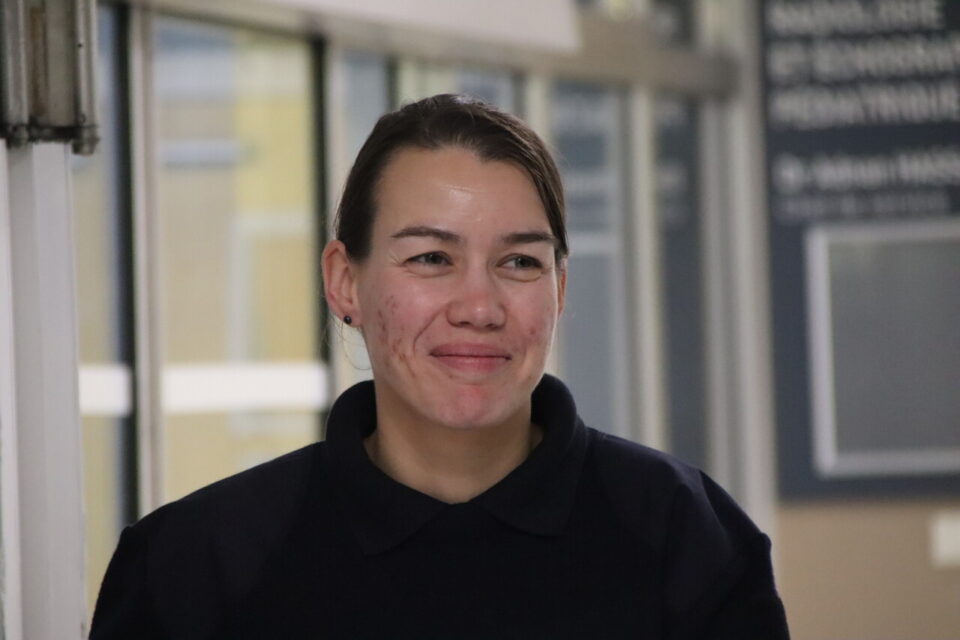 La cheffe d'unité du centre d'incendie de secours de Rouen Sud Rive Gauche, Rosense Ribaut, emballée par l'initiative, a appuyé la demande auprès de ses supérieurs hiérarchiques et a permis au projet de voir le jour.