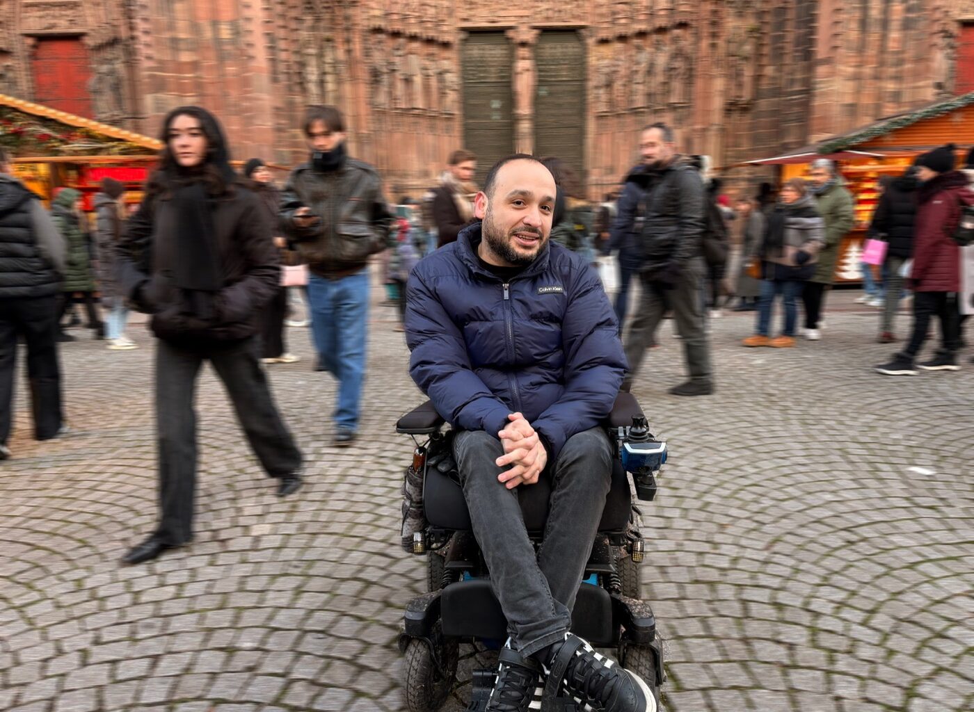 Marché de Noël Handicap Qendrim Kasabaqi