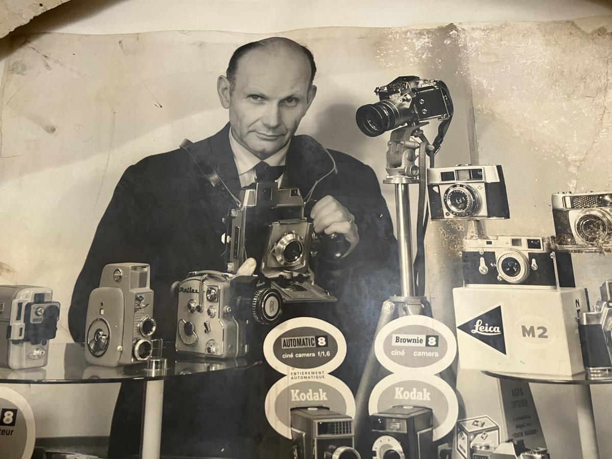 Un portrait de Jacques Goguet est exposé au début de l’exposition.