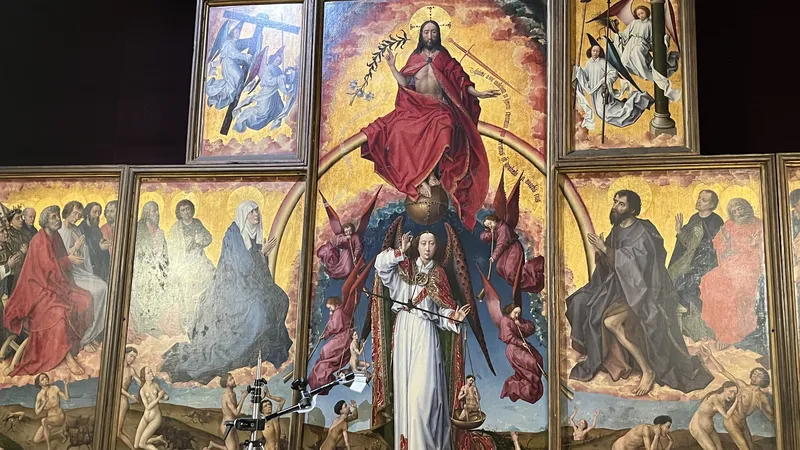 Une partie du polyptyque du Jugement dernier, jeudi 11 décembre 2025.