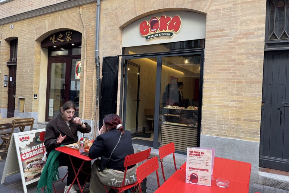 Chez Boka, les clients peuvent composer eux même leur focaccia. 