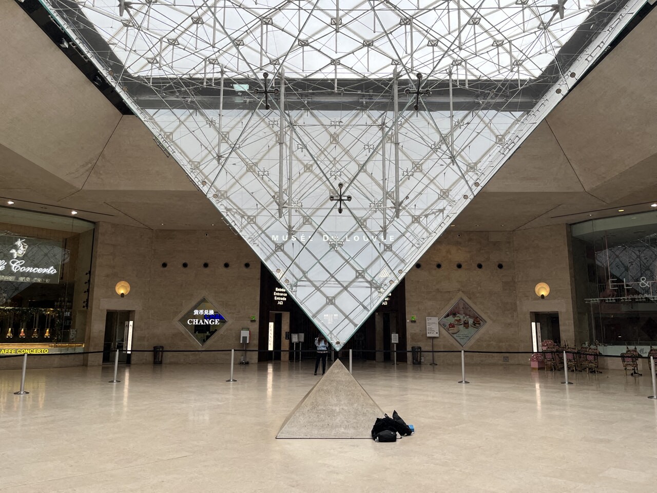 fin de la grève au musée du Louvre, les agents souhaitent "donner du souffle aux négociations"