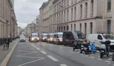 la présidence appelle la police pour casser la mobilisation en soutien aux étudiants étrangers