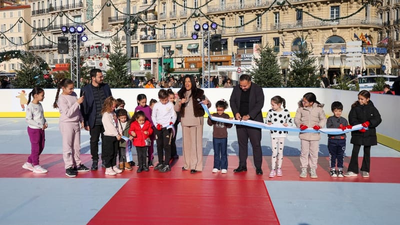 La patinoire éphémère a été inaugurée par la maire adjointe Samia Ghali.