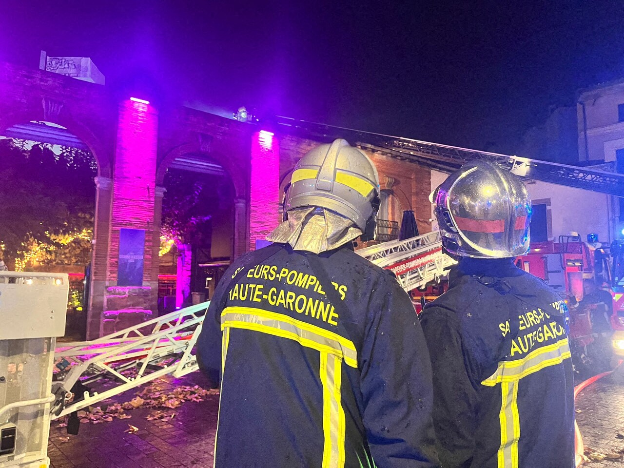 Toulouse. Un incendie se déclare au Bar Basque de la place Saint-Pierre : les pompiers sur place