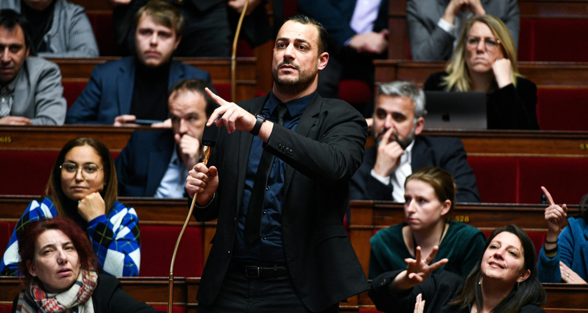 © Shutterstock - Le député LFI Sébastien Delogu, candidat à la mairie de Marseille, a déposé une proposition de loi pour supprimer la Métropole Aix-Marseille-Provence.