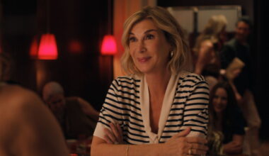 “J’ai été très sollicitée par les Américains” : avant Emily in Paris, Michèle Laroque a failli tourner dans une série qui dure depuis 20 ans