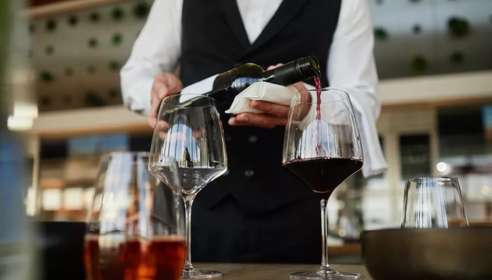 La Maison Pellestor Veyrier, située sur le site historique de l'ex-Amphitryon, propose une expérience gastronomique complète avec du vin sans alcool. © SeventyFour/Shutterstock
