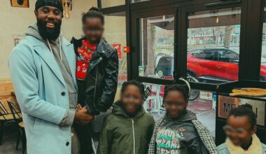 Pour Noël, ce joueur de basket passé par Rouen se mobilise pour offrir des cadeaux à des enfants défavorisés