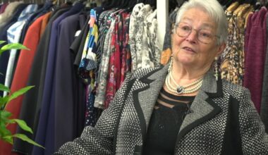 "J'ai eu les grands-mères, les filles et maintenant les petites-filles, ça fait mon bonheur !"