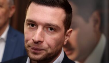 "Je vous trouve bien inélégante"