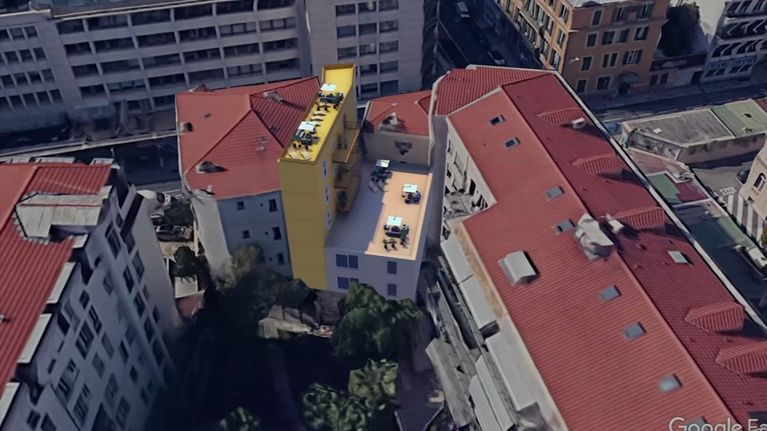 La construction d'un immeuble dont la façade ne mesure que... 4 mètres de large - TF1