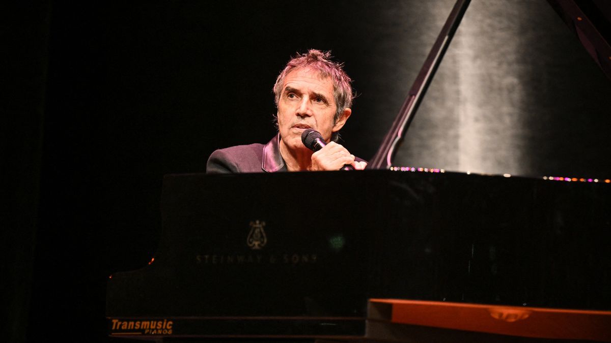 Julien Clerc (78 ans) met-il fin à sa carrière ? "Je trouve ça…"