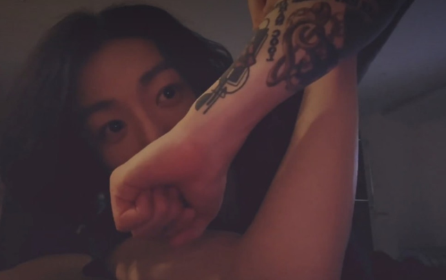 Jungkook de BTS n’effacera pas ses tatouages : ses propres mots expliquent pourquoi Jungkook de BTS n’effacera pas ses tatouages : ses propres mots expliquent pourquoi