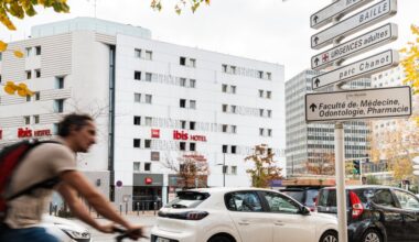 À Marseille, le délicat procès d’une jeune mère en perdition, coupable d’avoir giflé et secoué son bébé