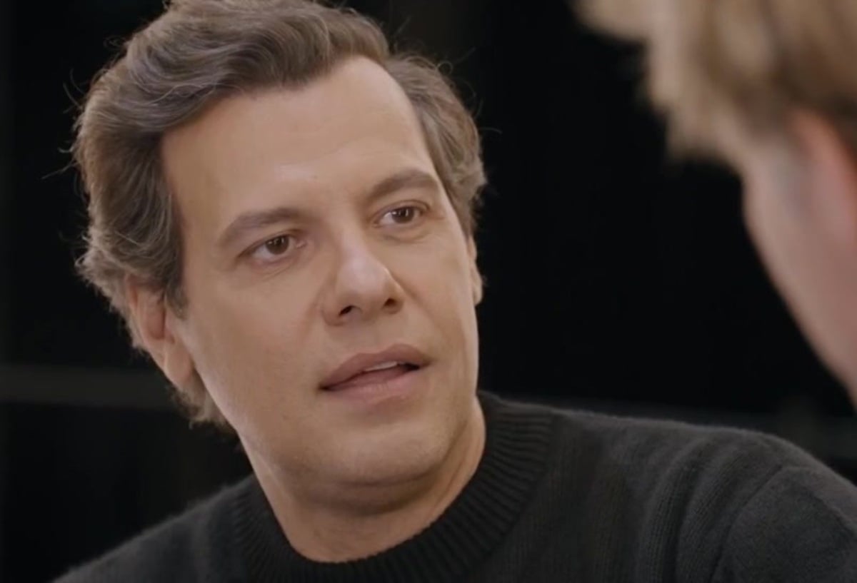 "Vous trichez !" : Laurent Lafitte met Laurent Delahousse dans une situation plutôt inconfortable