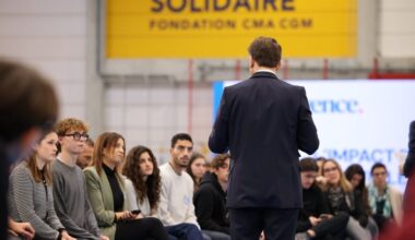 face au narcotrafic "on ne doit rien lâcher, on doit pilonner", martèle le président