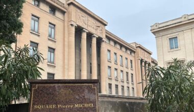 Pris en flagrant délit de vol dans une voiture à Marseille, il crache sur les policiers