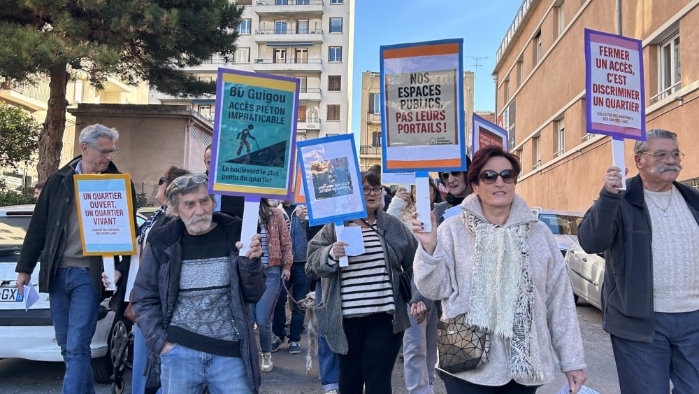 le collectif des Chutes-Lavie à Marseille tente de rallier les habitants à leur combat