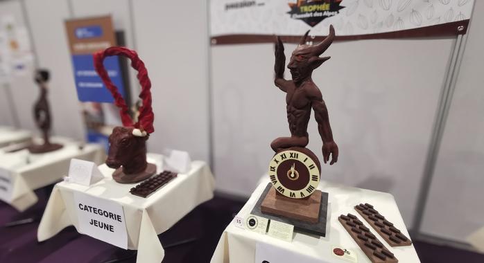 Les Démons de Minuit (Léonie Meyer - lauréat Jeune) Les Démons de Minuit (Léonie Meyer - lauréat Jeune)