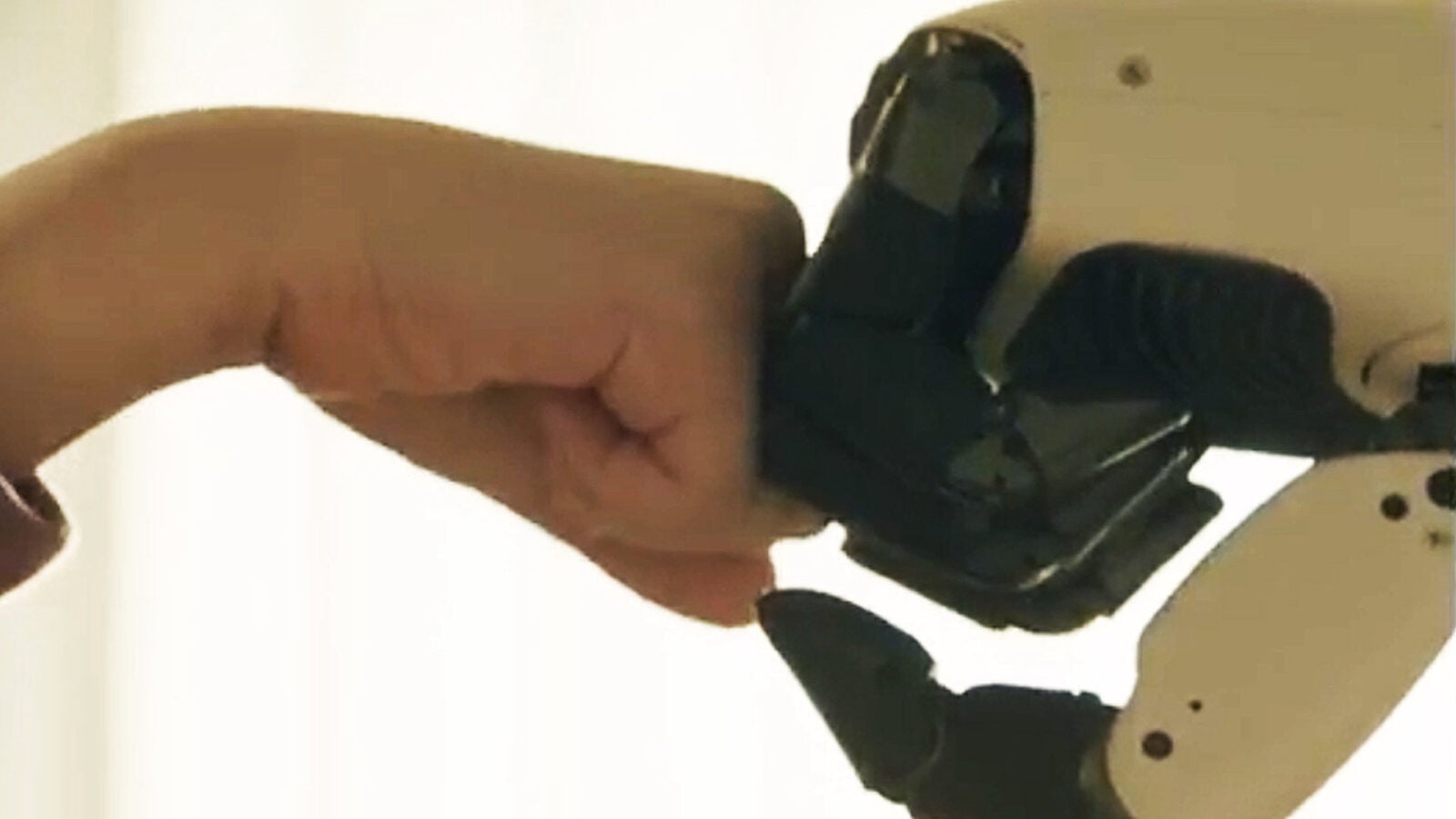 Avec ses bras et ses mains, le robot de LG veut s'occuper des tâches domestiques