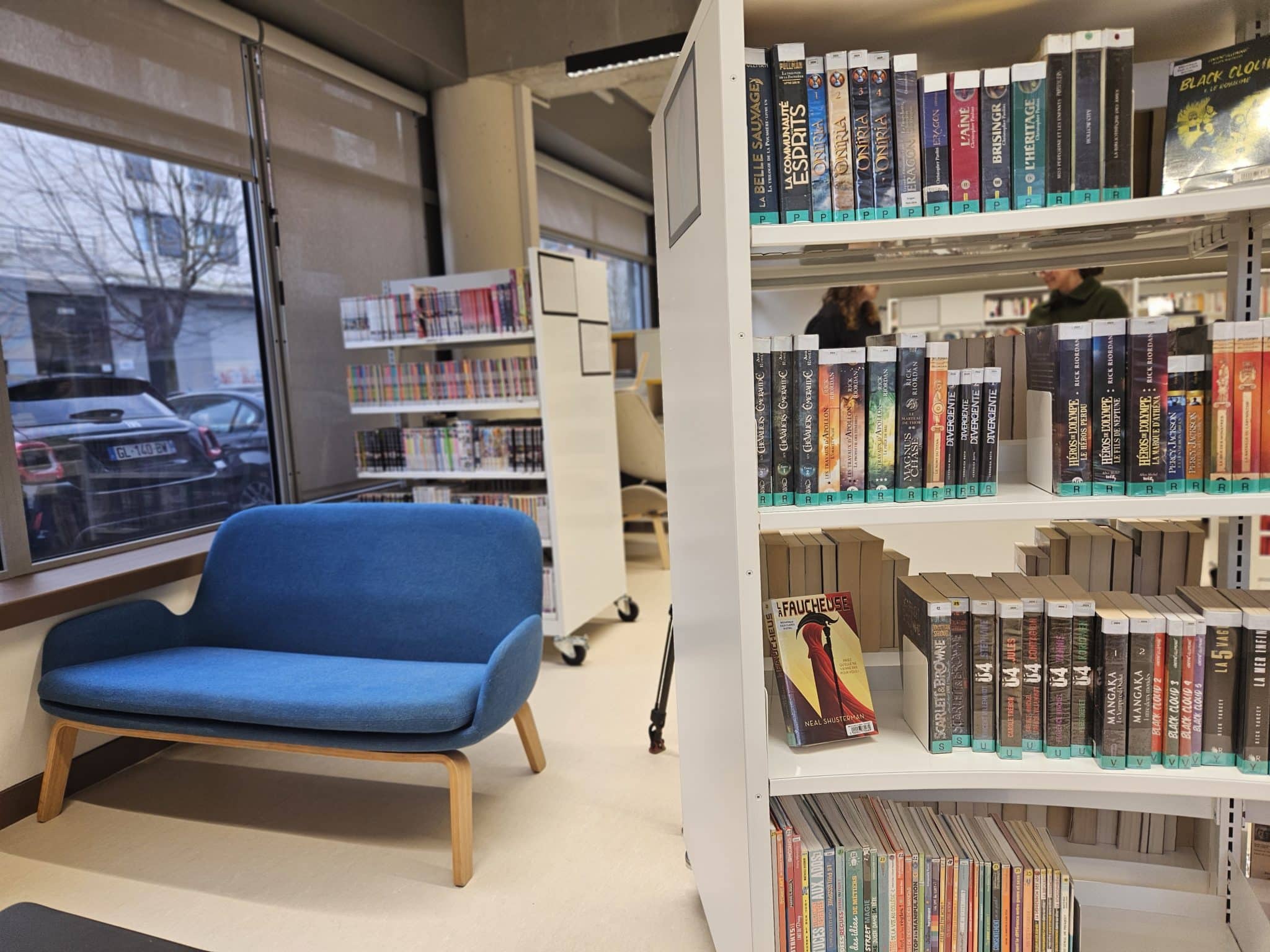 La bibliothèque temporaire offre un espaces entièrement réaménagé de 175 m2. © Ville de Grenoble