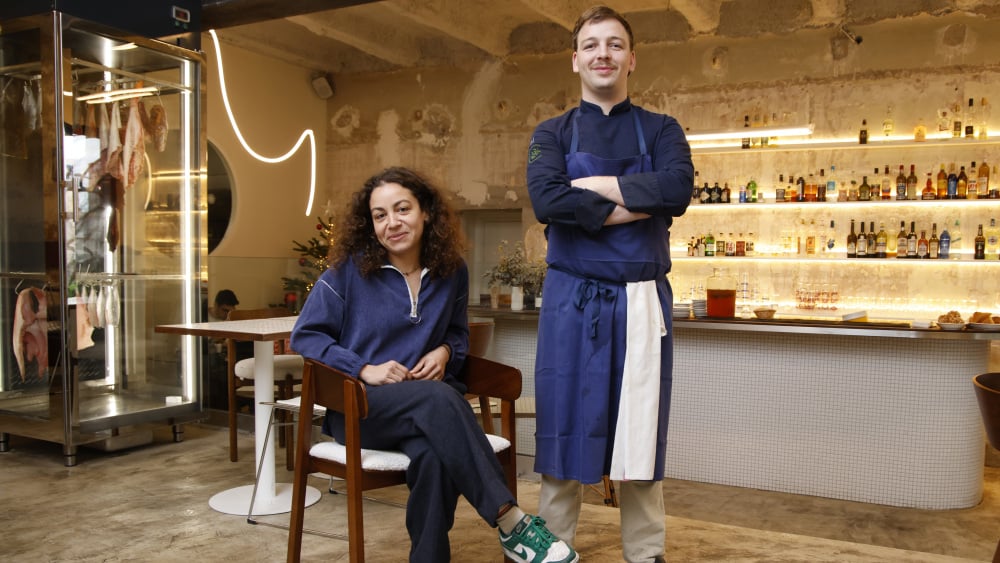 À Marseille, le bistrot-brasserie Sole apporte un souffle d'air frais sur la place de Lenche
