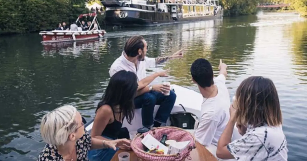 Location de bateau électrique (7 pers. max) à Lille, Aquatique et nautique : date, horaires, tarifs