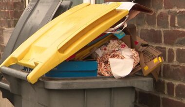 la grève des éboueurs se poursuit depuis une semaine autour de Lille, 500 000 habitants concernés