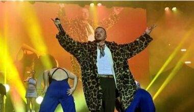 Le rappeur américain Macklemore sur la scène du Théâtre antique d'Orange en 2026