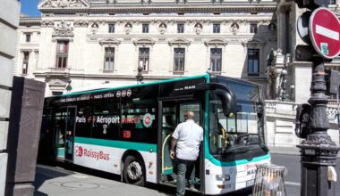la navette qui relie Paris à l'aéroport Charles de Gaulle va être supprimée début 2026