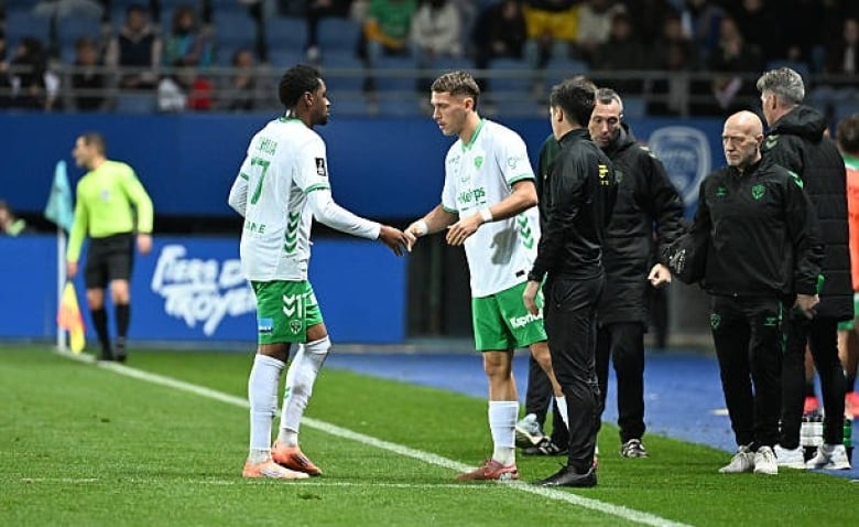 Illustration : "Mercato ASSE : Le Stade Rennais prêt à revenir à la charge pour Stassin ?"