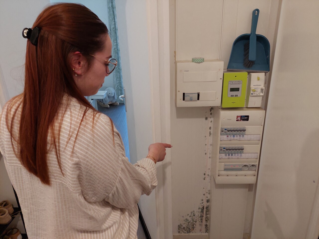 Melissa, mère d'un jeune enfant, se sent en danger près de Rouen