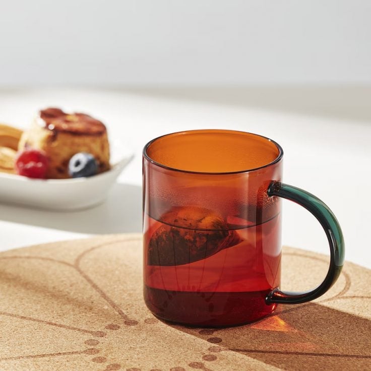 Ce mug IKEA inspiré des seventies va égayer vos matinées en 2025 (pour 6€)