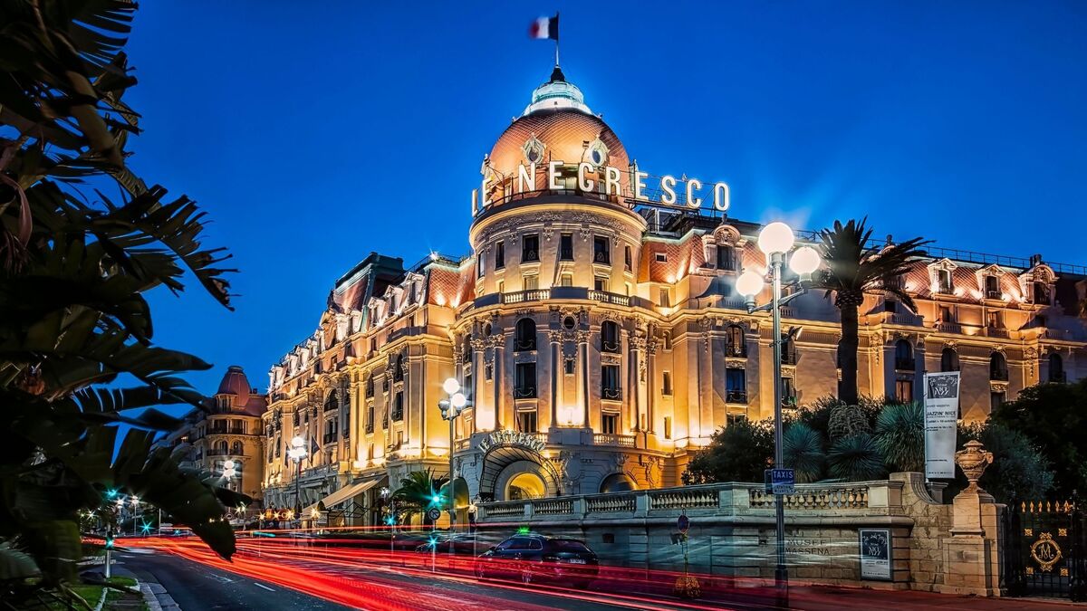 Nice : Le Negresco sacré n°1 des lieux les plus impressionnants pour un déjeuner d’affaires en France