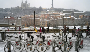 Des chutes de neige annoncées la semaine de Noël dans le Rhône : les secteurs concernés