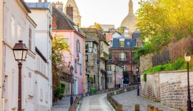 son magnifique appartement à Montmartre
