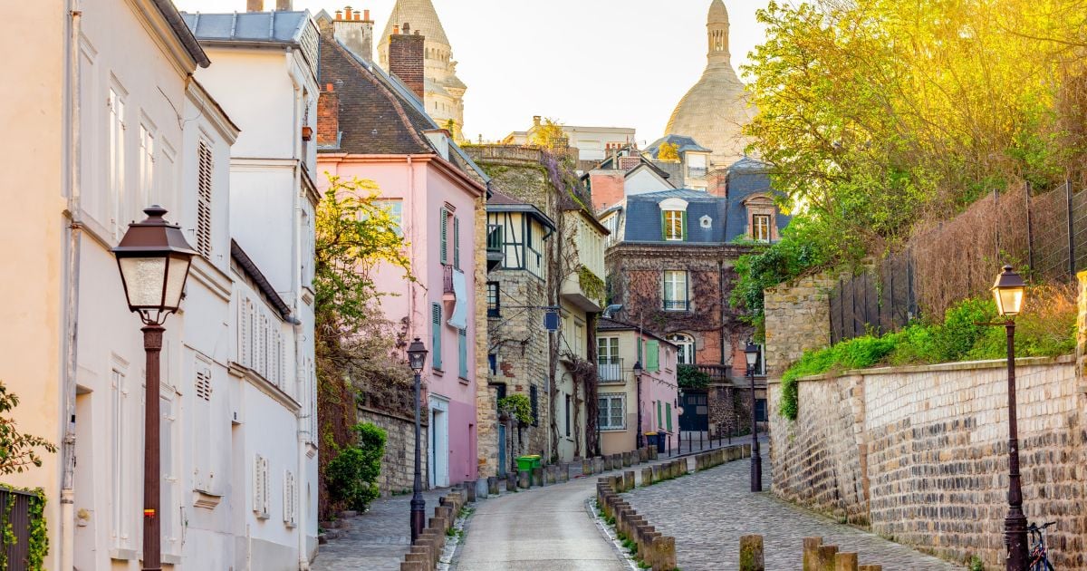son magnifique appartement à Montmartre