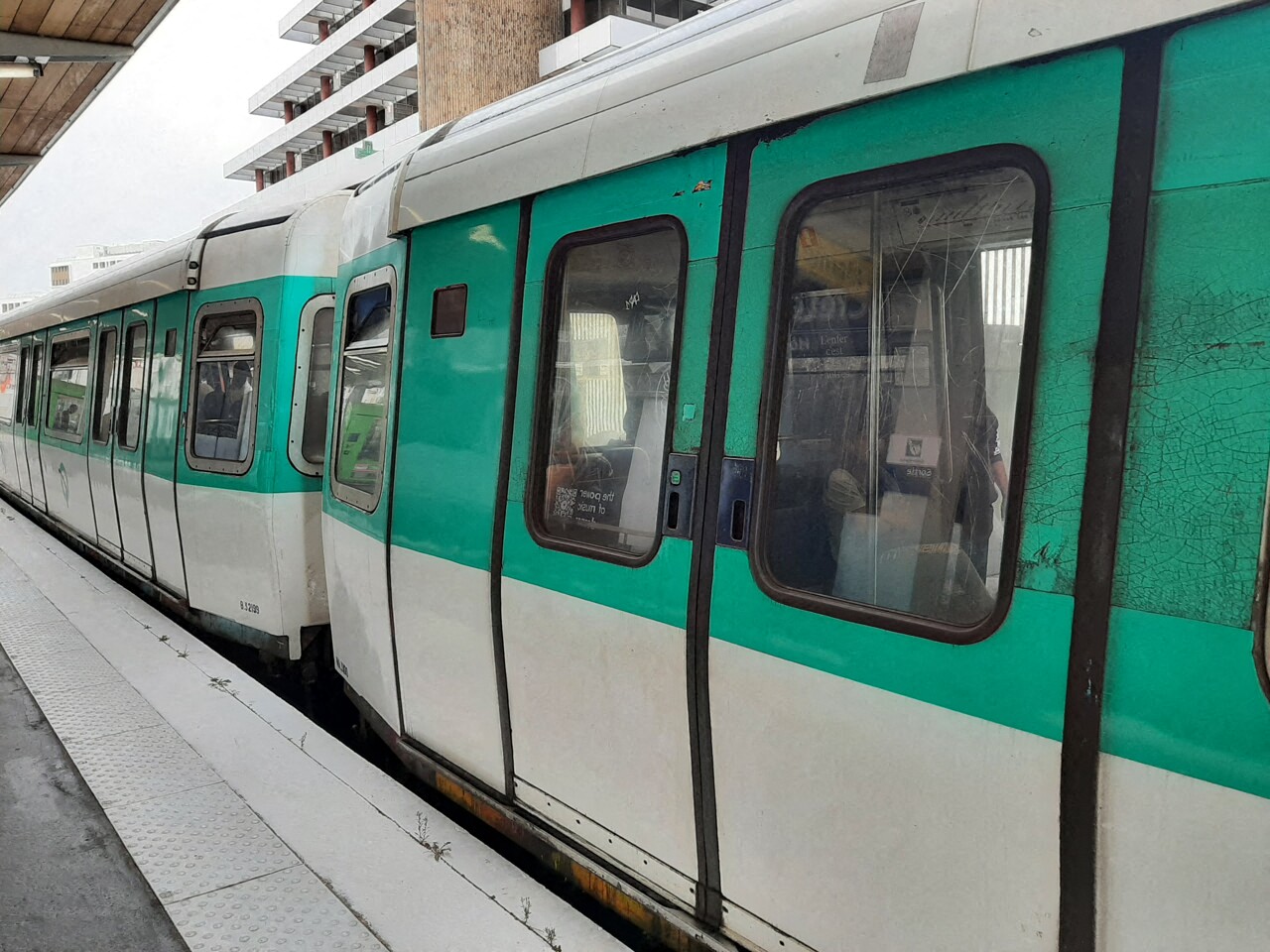 le trafic interrompu dans les Hauts-de-Seine