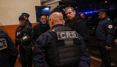 le préfet de Région au contact à la cité des Flamants