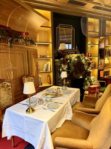 Orient express maison rouge IMG_9069