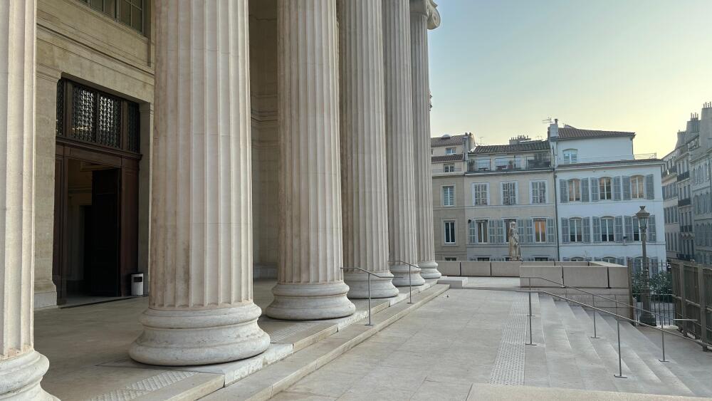 Cinq ans de prison ferme pour avoir poignardé l'ancien compagnon de sa petite amie, cité de la Viste à Marseille