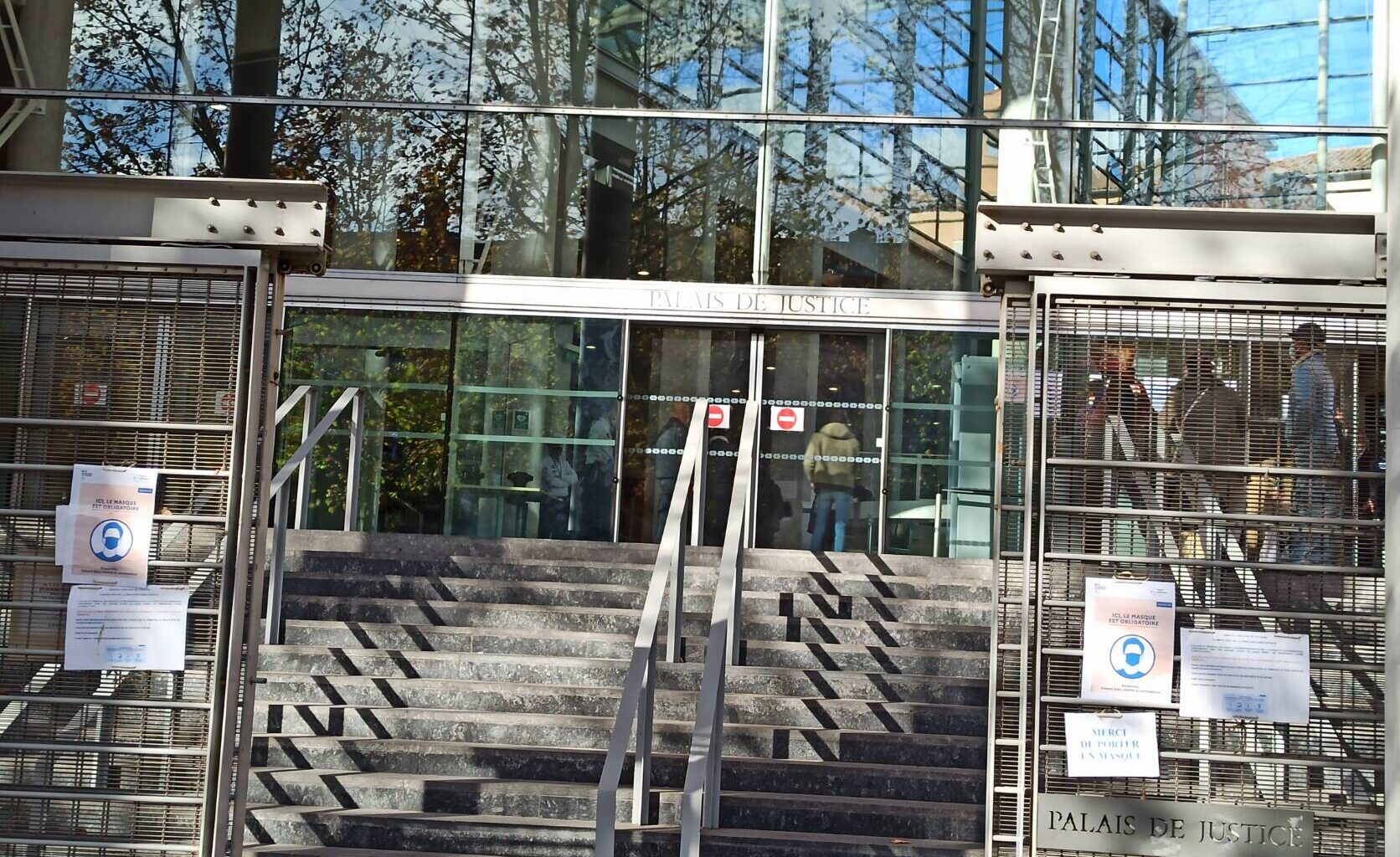 Le prévenu faisait l'objet d'une obligation de quitter le territoire français (OQTF) depuis octobre 2025