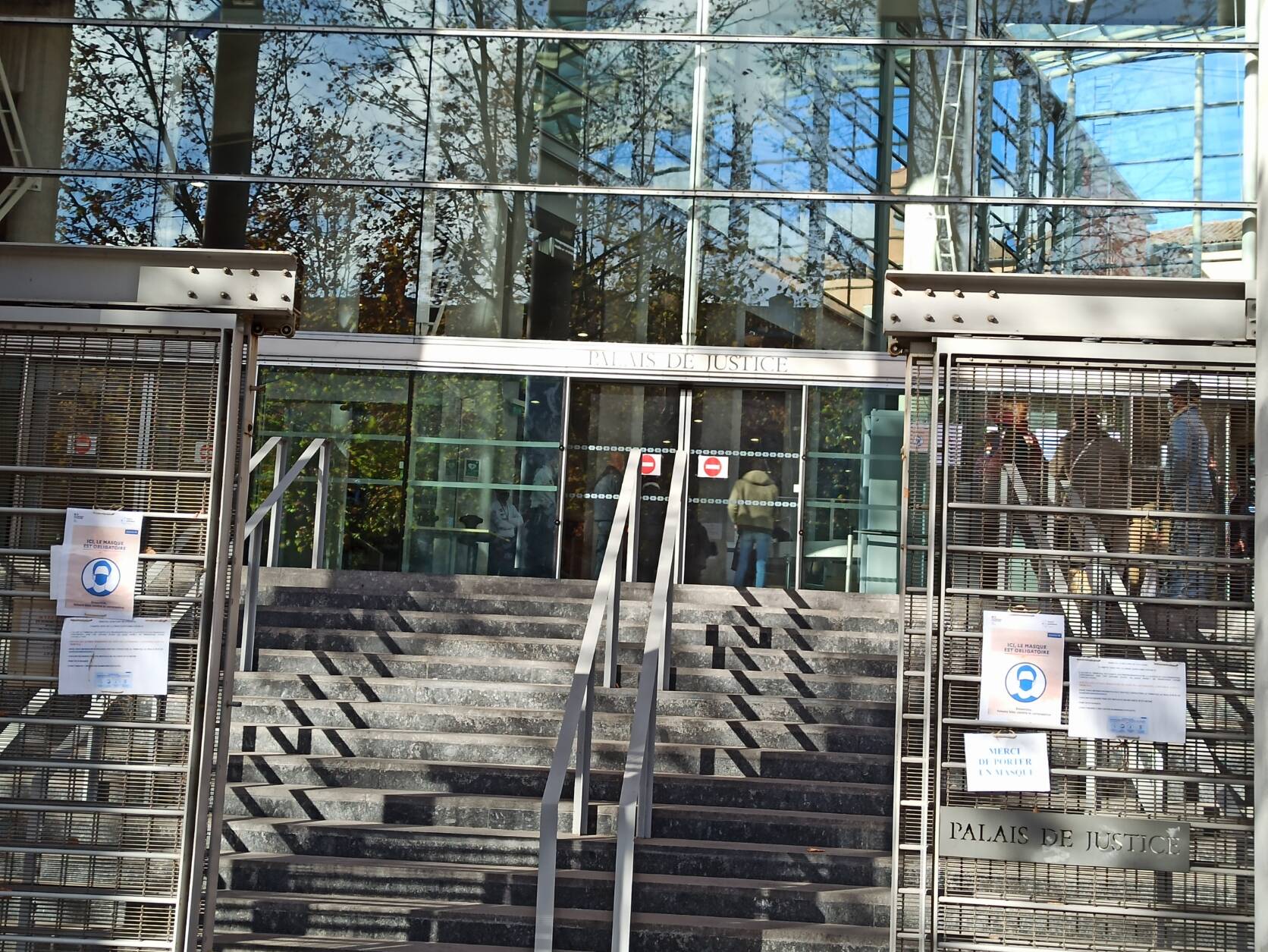 Le prévenu faisait l'objet d'une obligation de quitter le territoire français (OQTF) depuis octobre 2025